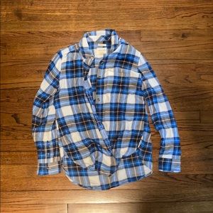American Eagle women’s flannel button down